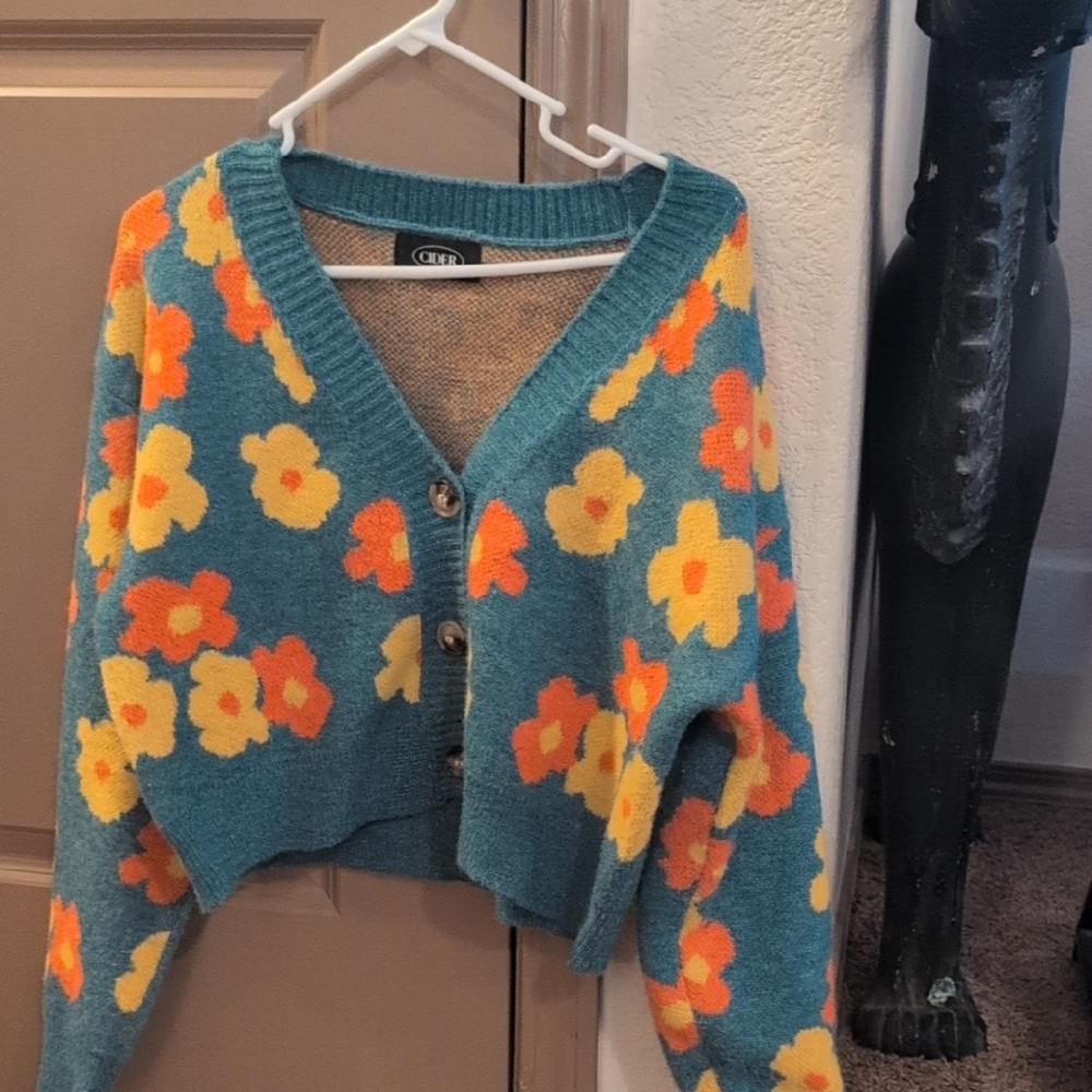 Cider Teal Floral V-Neck Cropped Cardigan with Yellow and Orange Flowers